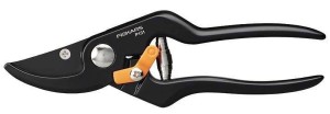 FISKARS Sekator nożycowy Solid P131 1057161
