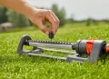 Gardena Zraszacz wahadłowy Aqua M 250 m²
